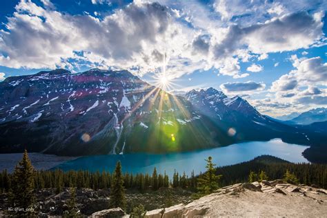 Amazing Turquoise Water At Peyto Lake In Banff National Park Canada