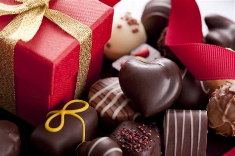 Heres Why Chocolate Is The Traditional Treat For Valentine