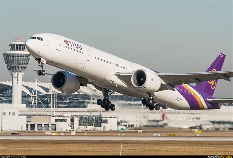 Hs Tkw Thai Airways Boeing 777 300er At Munich Photo Id 1185004