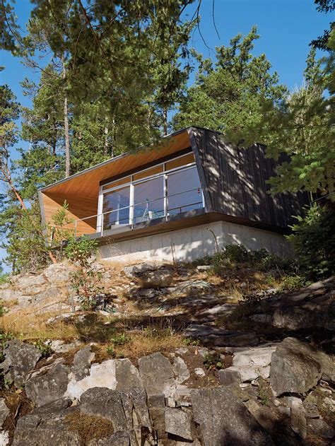 Photo 9 Of 9 In 9 Stunning Examples Of Homes Built On And Around Cliffs