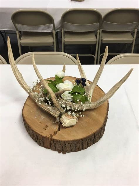These Deer Antler Centerpieces Were So Easy To Make And Very