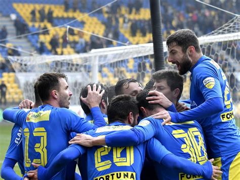 Fotbal club petrolul ploiești ( romanian pronunciation: În aşteptarea lui Hamza. Petrolul şi-a adus atacant din Liga 1