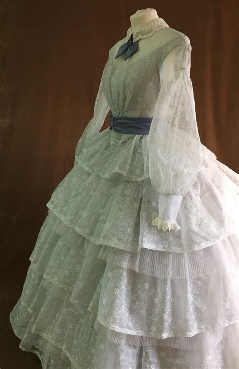 1850s Victorian Day Dress Etsy Victorian Ball Gowns Victorian Era