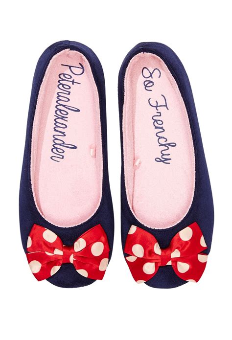 Explore gift ideas and give the gift of a good nights sleep with peter's personalised gifts. Peter Alexander | Kids sleepwear, Slippers, Lady