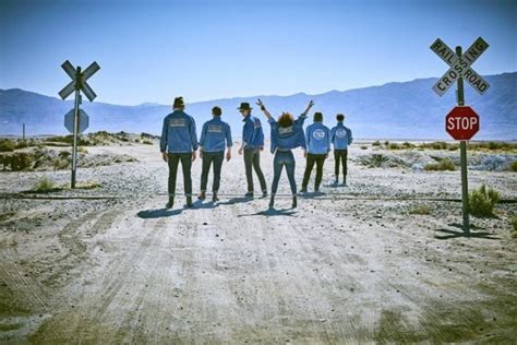 Arcade Fire Everything Now Album Review Cryptic Rock