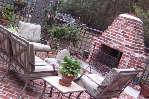 You can use inserts to convert your fire pit to a new type of fuel. Ceramic Chimney Fire Pit | Fire Pit Design Ideas