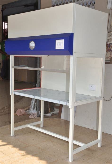 Vertical Laminar Flow Bench At Rs 32000 Piece Laboratory Benches In