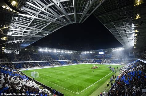 Viimeisimmät twiitit käyttäjältä šk slovan bratislava (@skslovan). Football news: Wolves will play Slovan Bratislava Europa ...