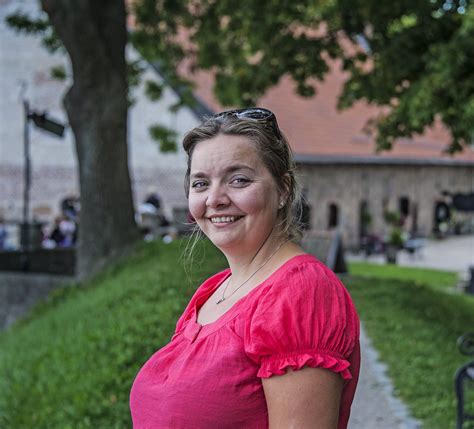 Nyheter Kirke Homofile Og Lesbiske Får Snart Te Seg I Kirken