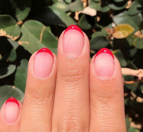 Best Nail Art For Short Nails 31 Designs For 2019 Glamour Red Tip