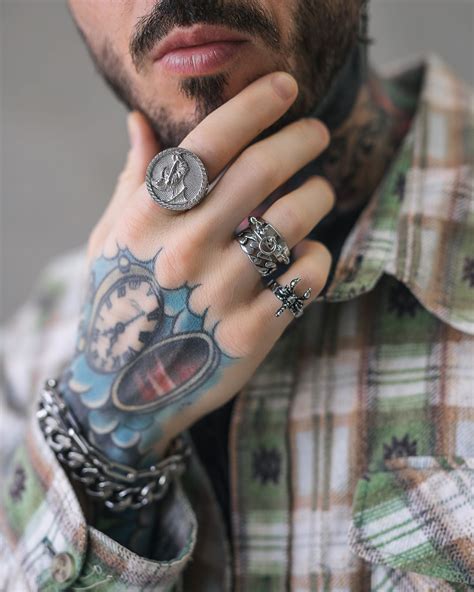 A Guide To Wear Rings For Men What Rings Mean On Each Finger