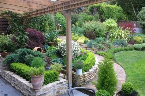 15 Shade Garden Ideas And Design That Youll Love Shade Garden