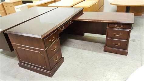 Tradional L Shape Desk With Drawers Madison Liquidators