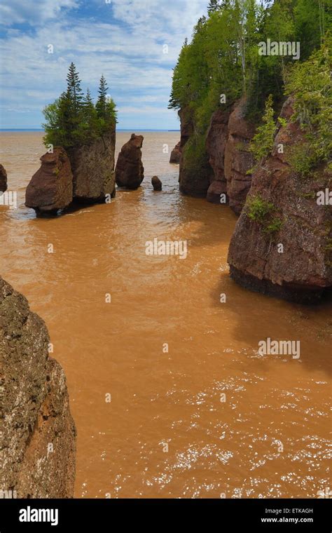 Bay Of Fundy High Tide Hi Res Stock Photography And Images Alamy