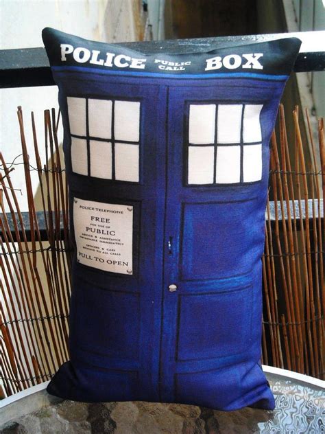 Doctor Who Tardis Pillow Cushion 36x22 Cm 14x9 Inches
