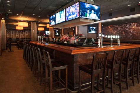 Downtown boston financial district has historic sites, lively nightlife and delicious restaurants. Take a Tour of the Best Hockey and Basketball Bars Near TD ...