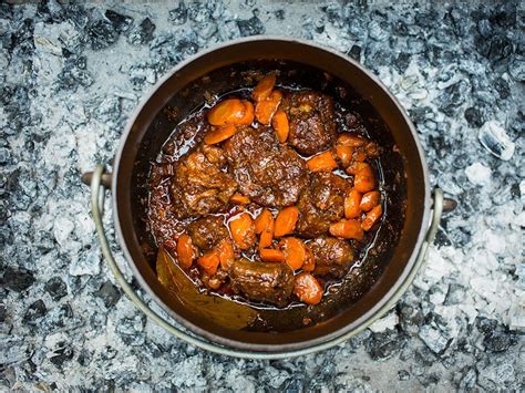 How To Master The Perfect Potjie Oxtail Recipes Food Recipes