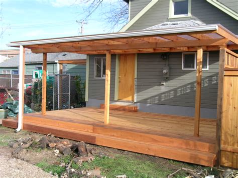 Cedar Decks Above All Construction