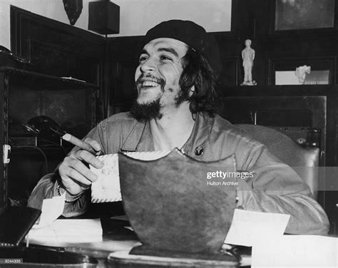 Argentinian-born revolutionary Ernesto 'Che' Guevara , Cuban minister ...