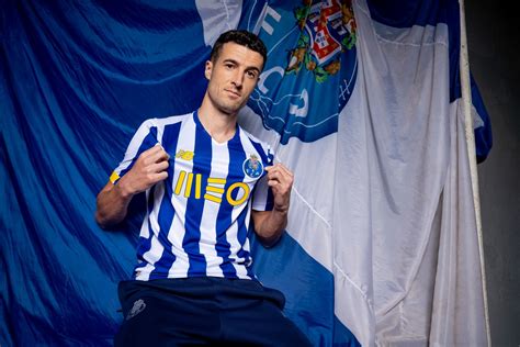 By continuing to browse the site you are consenting to its use. Novas camisas do FC Porto 2020-2021 New Balance » Mantos ...