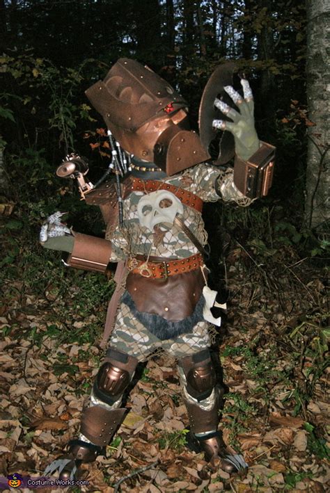 I spent most of my childhood running around in the woods pretending to be various magical creatures while my dad read me fantasy novels. Baby Predator Homemade Halloween Costume | Creative DIY Ideas