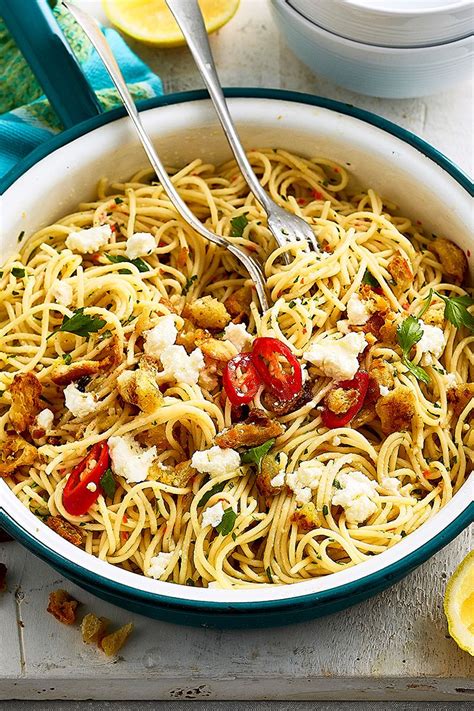 How To Make Chilli Lemon And Garlic Spaghetti Recipe Light Pasta