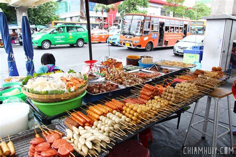 It is often said that the one burner vendor sitting on a stool in front of the five star hotel will whip up a better meal than the posh restaurant above it. 15 delicious street food in Bangkok, Thailand *MUST READ ...
