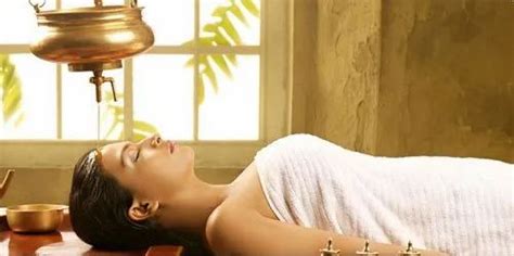 Ayurvedic Tours Rejuvenation Therapy And Health Spa In Kochi Blue Wave Tours And Travels Id