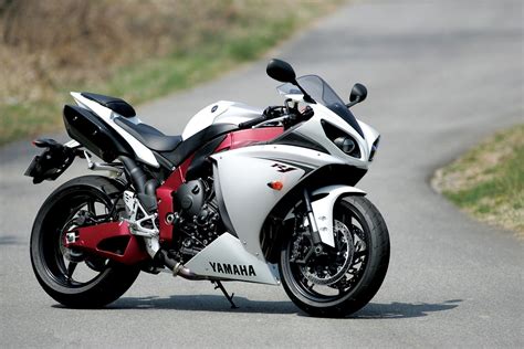 Searches related to yamaha r15 wallpaper yamaha r15 photo gallery yamaha r15 wallpaper gallery yamaha r15 images yamaha r1. R15 Hd Pic / Yamaha R15 V3 Wallpapers - Wallpaper Cave : We have 75+ amazing background pictures ...