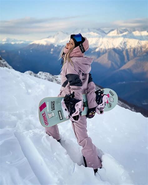 snowboarding snowboard girl snowboarding style ski girl