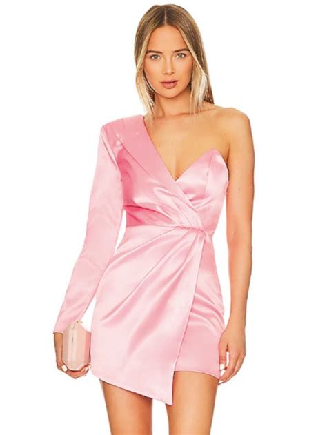 Best Valentines Day Dresses From Revolve Glamour And Gains