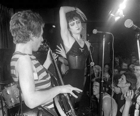 Photos Of Siouxsie Sioux And The Banshees From The Late 1970s Flashbak