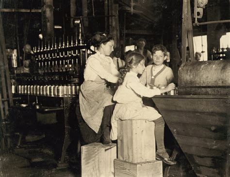Posterazzi Hine Child Labor 1910 Nyoung Workers At Ross Cannery In