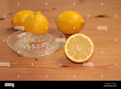 Lemon Being Squeezed Hi Res Stock Photography And Images Alamy