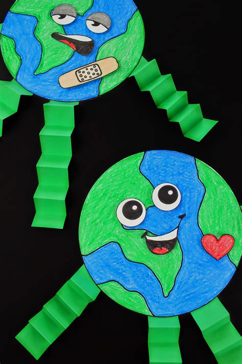 Here you can find happy earth day craft ideas for children and preschoolers. Earth Day Learning Craft: How To Make Earth Happy