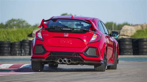 Honda civic 2021 is a front engine, front wheel drive, subcompact sedan also known as civic x. 2017 honda civic type r manual price
