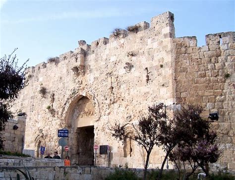 Jerusalems Southern Wall Gates