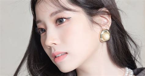 These 4 Pale Female Idols Have The Fairest Skin In K Pop Koreaboo