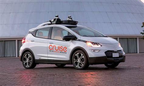 Gm Cruise Raises Additional 115b For Self Driving Robotaxis