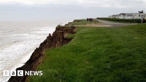 Skipsea Cliff Edge Caravans To Be Moved Onto Golf Course Bbc News