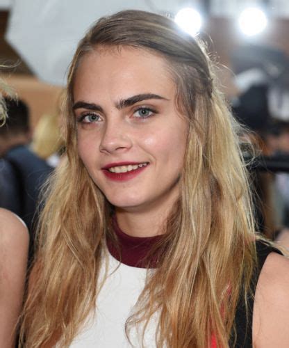 What Does Cara Delevingne Look Like Without Her Eyebrows Cara