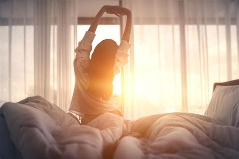 How To Become A Morning Person 4 Expert Tips To Wake Up Earlier And Feel Better