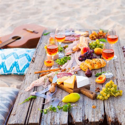 8 Genius Tips For Bringing Food To The Beach Taste Of Home