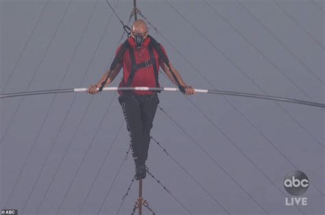 daredevil nik wallenda 41 walks 1 800ft on a tightrope across an active volcano daily mail