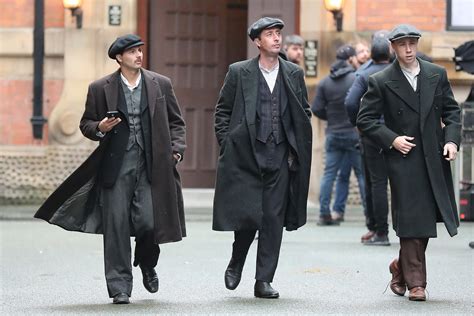 Peaky Blinder Outfit How To Dress Like A Peaky Blinder In 2019