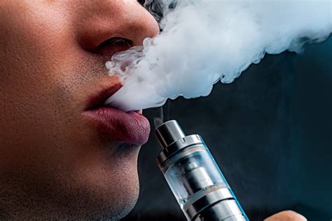 Is Vaping A Lung Cancer Risk Beaumont Emergency Hospital