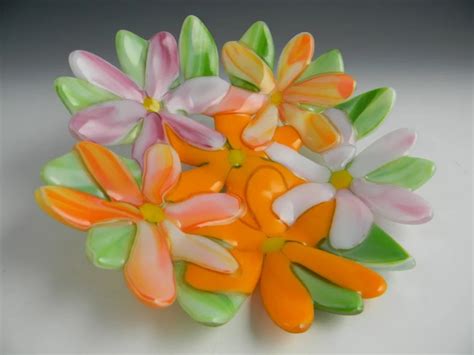 Garden Party Flower Bowl How To Lisa J Vogt Fused Glass Artwork Flower Bowl Glass Fusing
