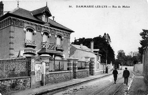 Dammarie Les Lys Rue De Melun Carte Postale Ancienne Et Vue D Hier