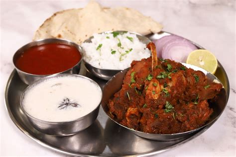 Kolhapur Special Mutton Thali Madhuras Recipe