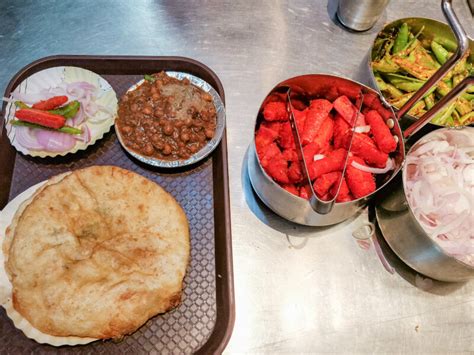 Find the perfect chole bhature stock photos and editorial news pictures from getty images. Best Indian Street Food You must Taste | The Winged Fork